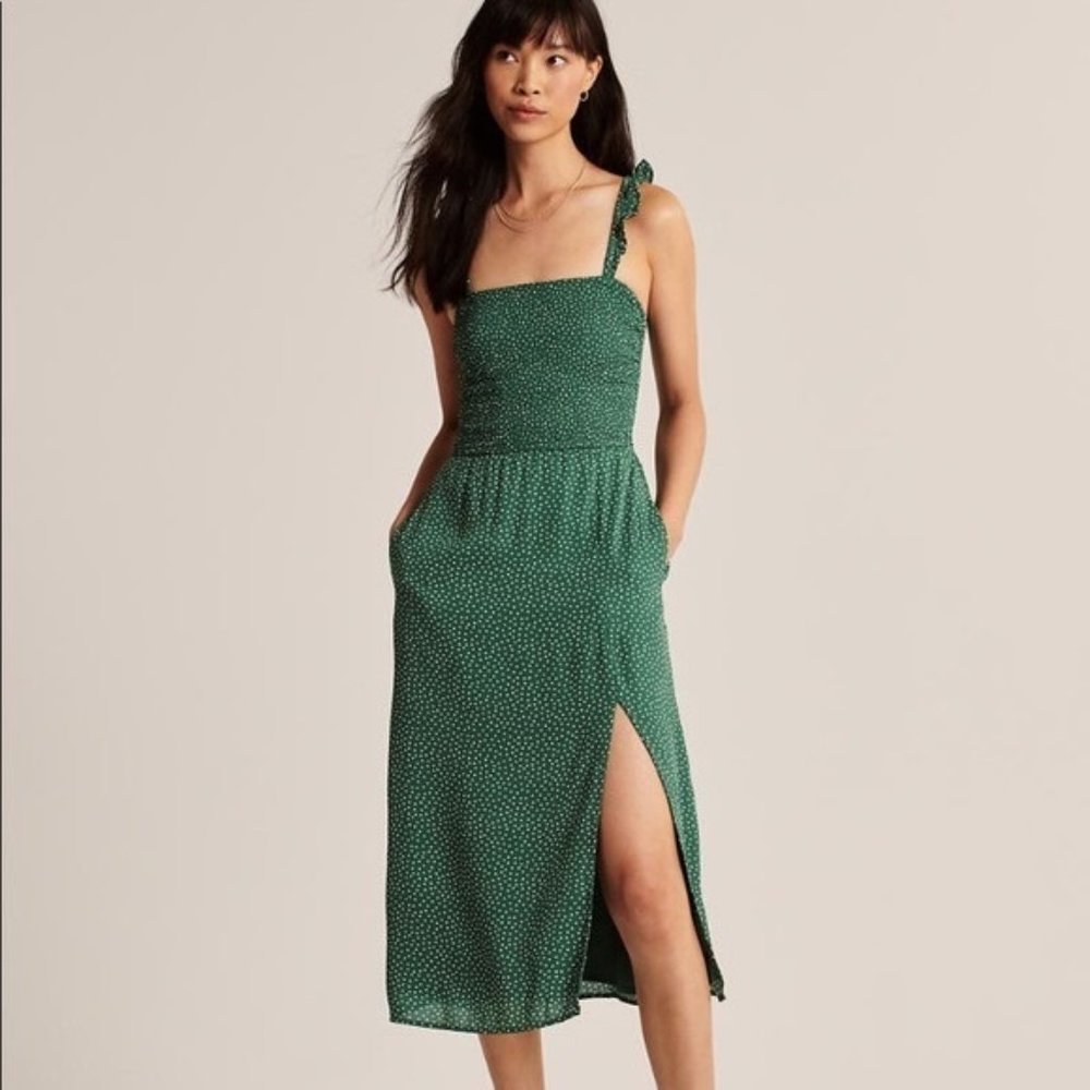 Abercrombie & Fitch Smocked Green Polka Dot Midi Dress